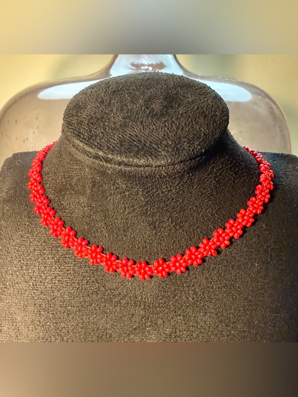 Vintage 90s/Y2K Red Floral Seed Bead Choker/Collar Necklace